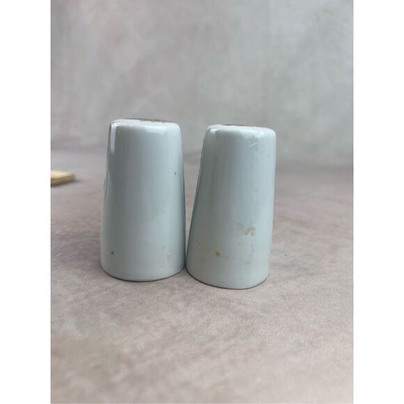 Vintage Virgin Islands Salt and Pepper Shakers - Picture 6 of 9